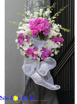 Đặt vòng hoa tươi đám tang hồng trắng hồ điệp tím ở Hà Nội