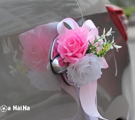Bán hoa giả trang trí xe cưới hồng phấn giá rẻ mã XHG-058 đi cao tốc (8)