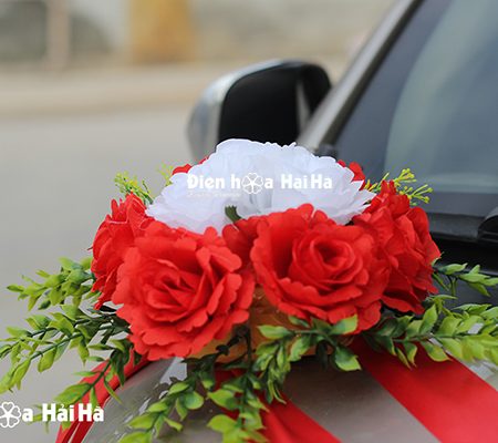 Bán hoa giả trang trí xe cưới hồng đỏ 1 viền trắng giá rẻ mã XHG-050 (6)