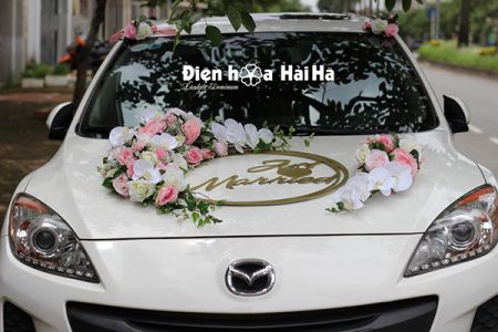Bộ hoa xe cưới bằng lụa kèm chữ Just Married hiện đại mã XHG-077 (2)
