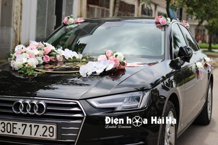 Bộ hoa xe cưới bằng lụa kèm chữ Just Married hiện đại mã XHG-077 (9)