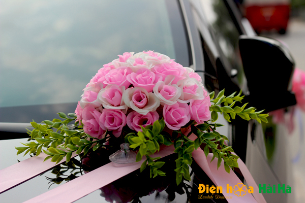 Hoa giả trang trí xe cưới tphcm hồng phấn tường vi song hỷ mã XHG-064