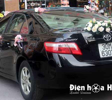 Mẫu xe hoa cưới bằng lụa hoa lan hồ điệp hiện đại mã XHG-082 giá rẻ (9)