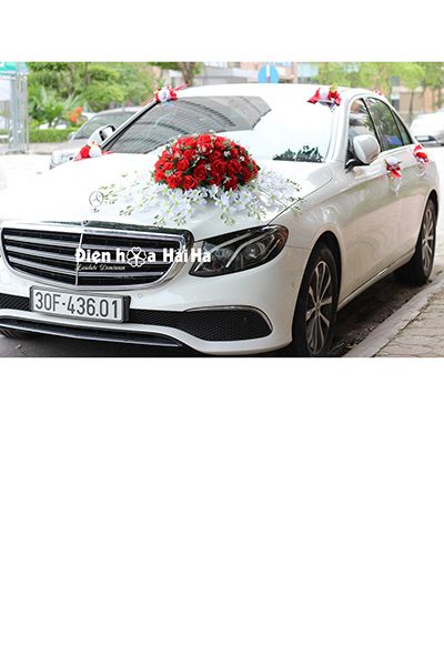 Mẫu xe hoa cưới bằng lụa quả cầu đỏ rực rỡ mã XHG-076 bền đẹp (1)