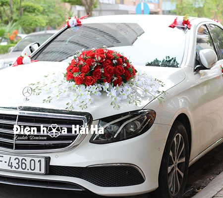 Mẫu xe hoa cưới bằng lụa quả cầu đỏ rực rỡ mã XHG-076 bền đẹp (5)