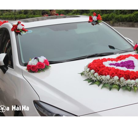 Trang trí xe cưới bằng hoa giả trái tim 3 màu sang trọng mã XHG-087 (8)