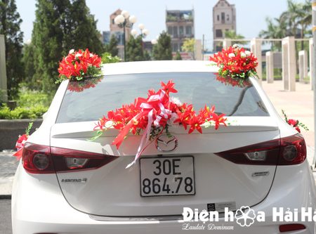 hoa giả trang trí xe cưới tphcm lan đỏ sang trọng mã XHG-019 giá rẻ