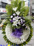 Hoa tang lễ HCM vòng cúc trắng thành kính giá rẻ miễn phí ship tận nơi