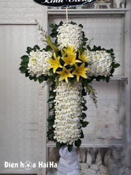 Vòng hoa đám tang Công Giáo | 15 Mẫu đẹp thành kính