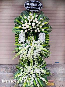 Vòng hoa đám tang màu trắng - Trang Nhã gửi viếng thành kính