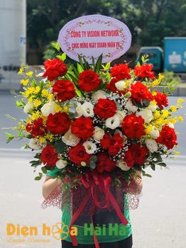Giỏ hoa tặng 20-10 hồng đỏ lan vũ nữ sang trọng đẳng cấp