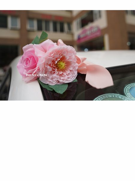 Mẫu hoa lụa kết xe cưới hồng baby Hoàng Gia sang trọng