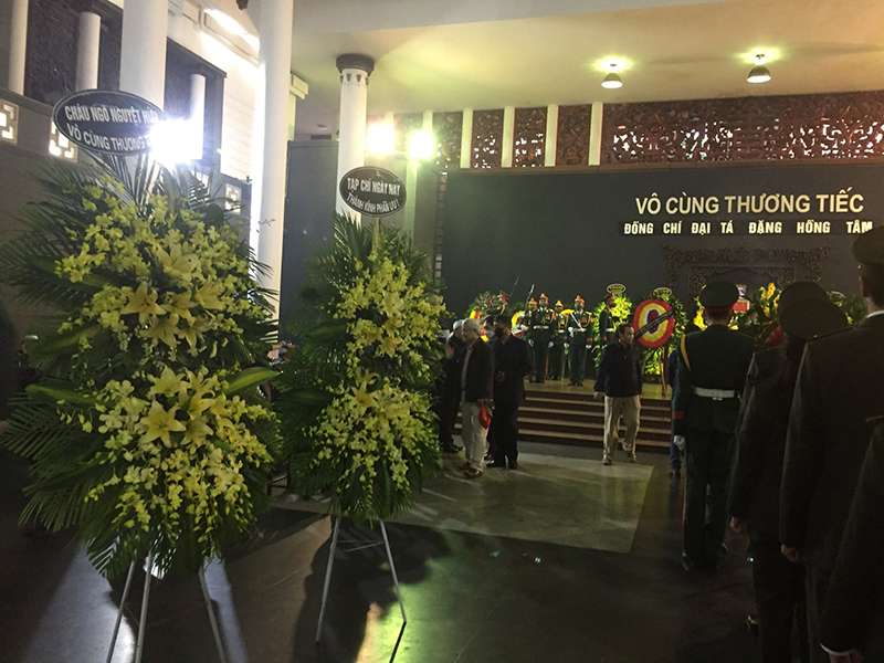 vòng hoa vieng tai ha noi (275)