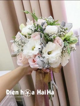 Bó hoa cầm tay cô dâu – Forever