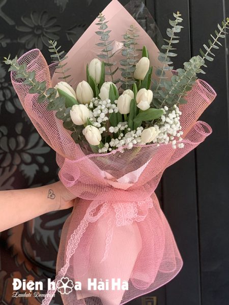 Bó hoa chúc mừng – Tulip trắng