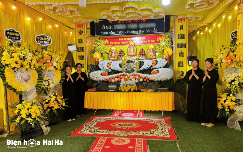 Đặt vòng hoa tang lễ tại Hà Đông