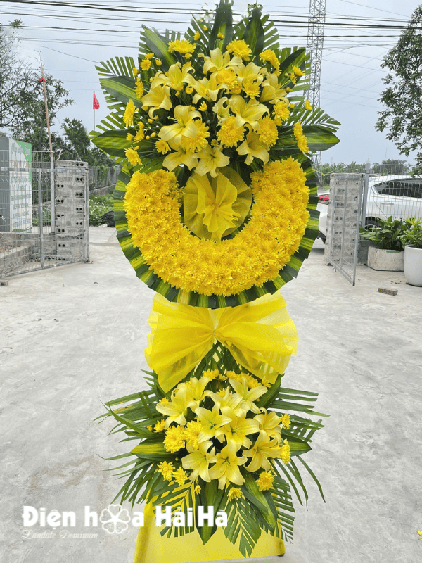 Kệ hoa cúc vàng, hoa ly sang trọng